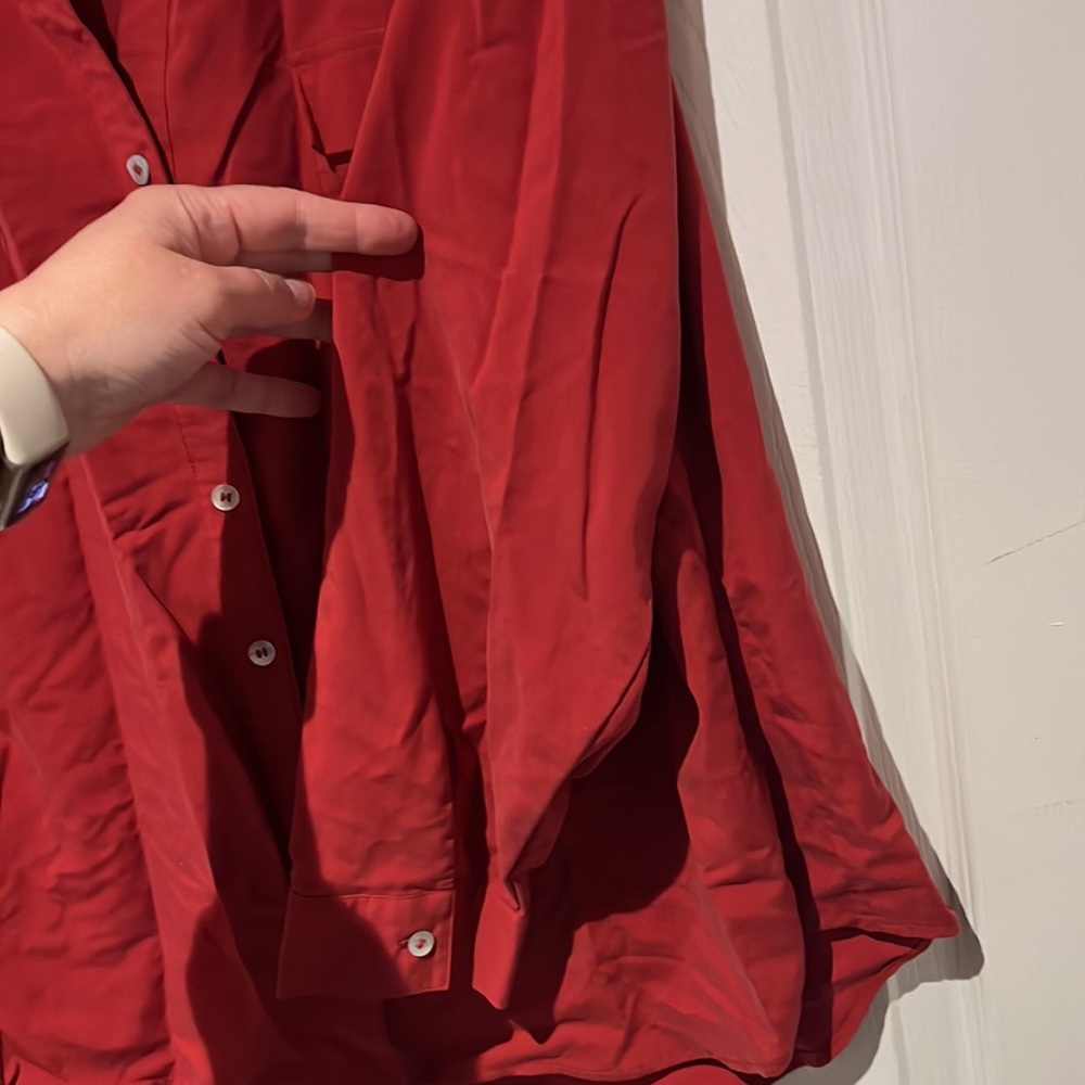 Womens long sleeve red button down blouse - Picture 4 of 5